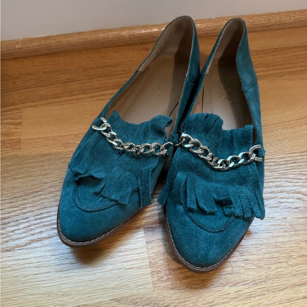 Like New Franco Sarto Teal Blue Emerald Green Suede Fringe Chain Loafers Size 8M